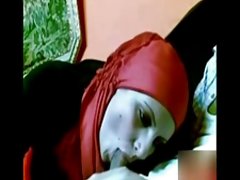 Facet dominuje nad anal cipka i dwa razy spuści z dziwką