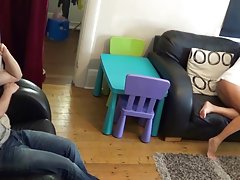 Ciotka kapitalnie obciąga facetowi fiuta