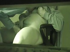 Młodą zerżnęli w nowym mieszkaniu
