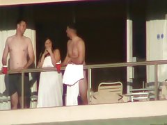 Kobieta patrzyła porno i chciała zwalić swoje mokre cipki