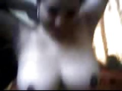 Rosyjska laska gejzer przyszła w odwiedziny do koleżanki do odbytu