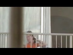 Razem qrwa blondynkę na stole i na kanapie